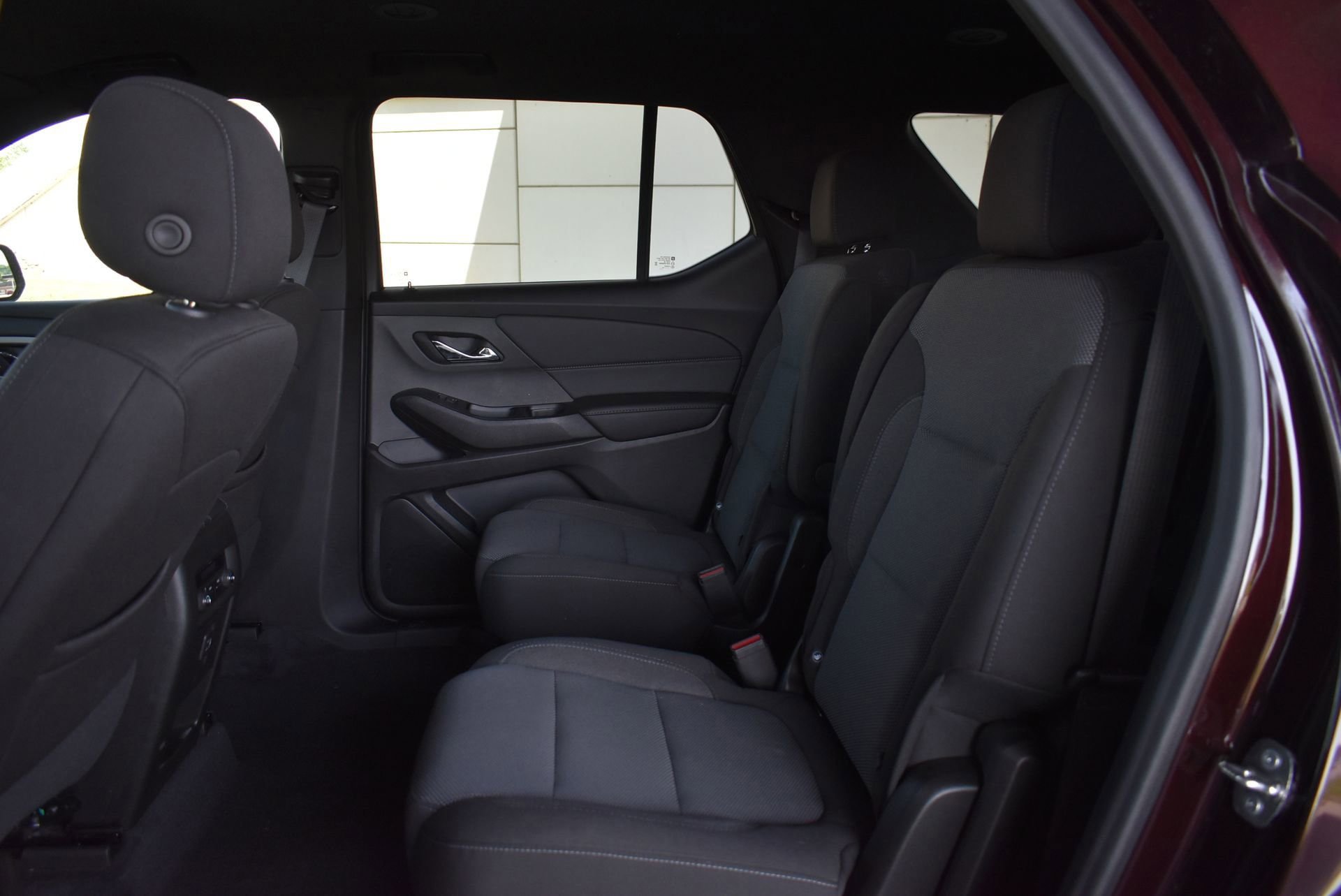 Used 2023 Chevrolet Traverse LT FWD image 17
