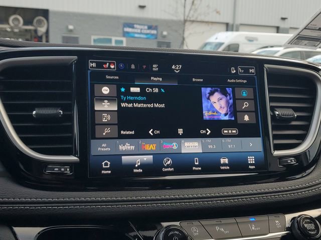 New 2026 Chrysler Pacifica Select w/ S Appearance Package image 26