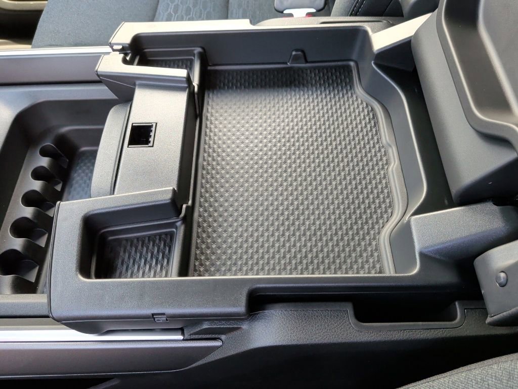 New 2026 RAM 1500 4x4 Crew Cab image 33