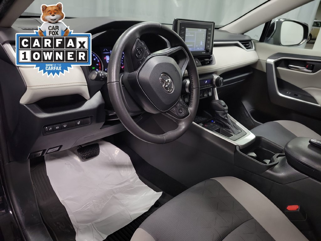 Used 2021 Toyota RAV4 XLE w/ XLE Grade Weather Package FWD image 16