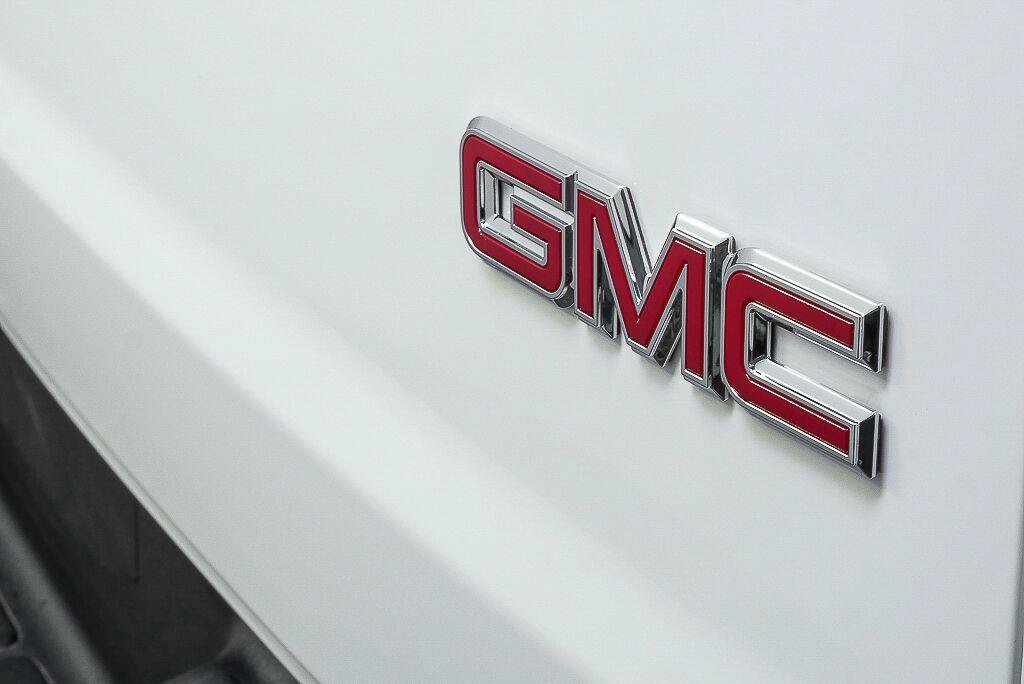 New 2025 GMC Savana 2500 w/ Driver Convenience Package RWD image 30