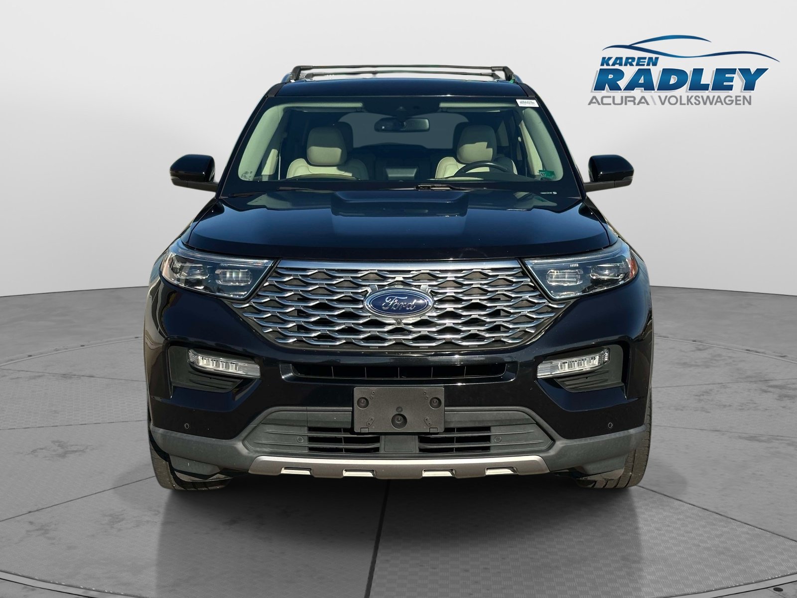 Used 2020 Ford Explorer Platinum w/ Premium Technology Package AWD/4WD image 6