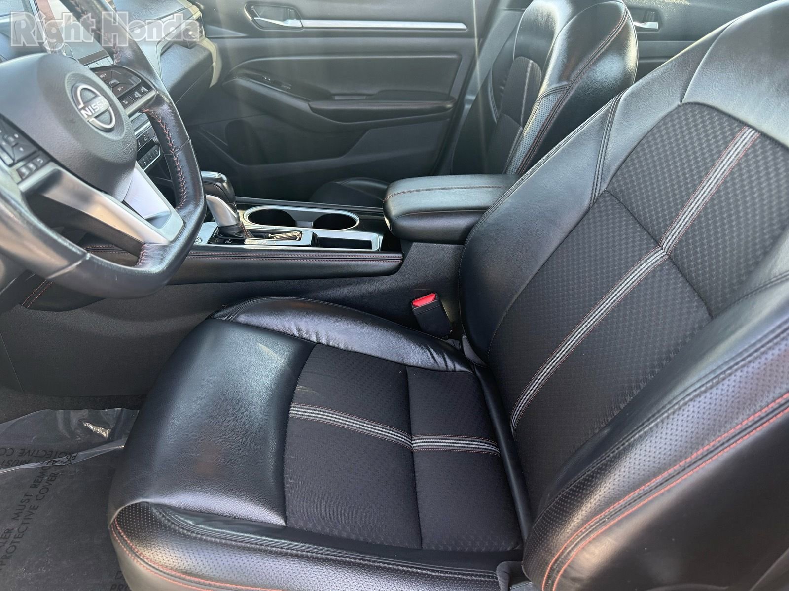 Used 2024 Nissan Altima 2.5 SR image 12