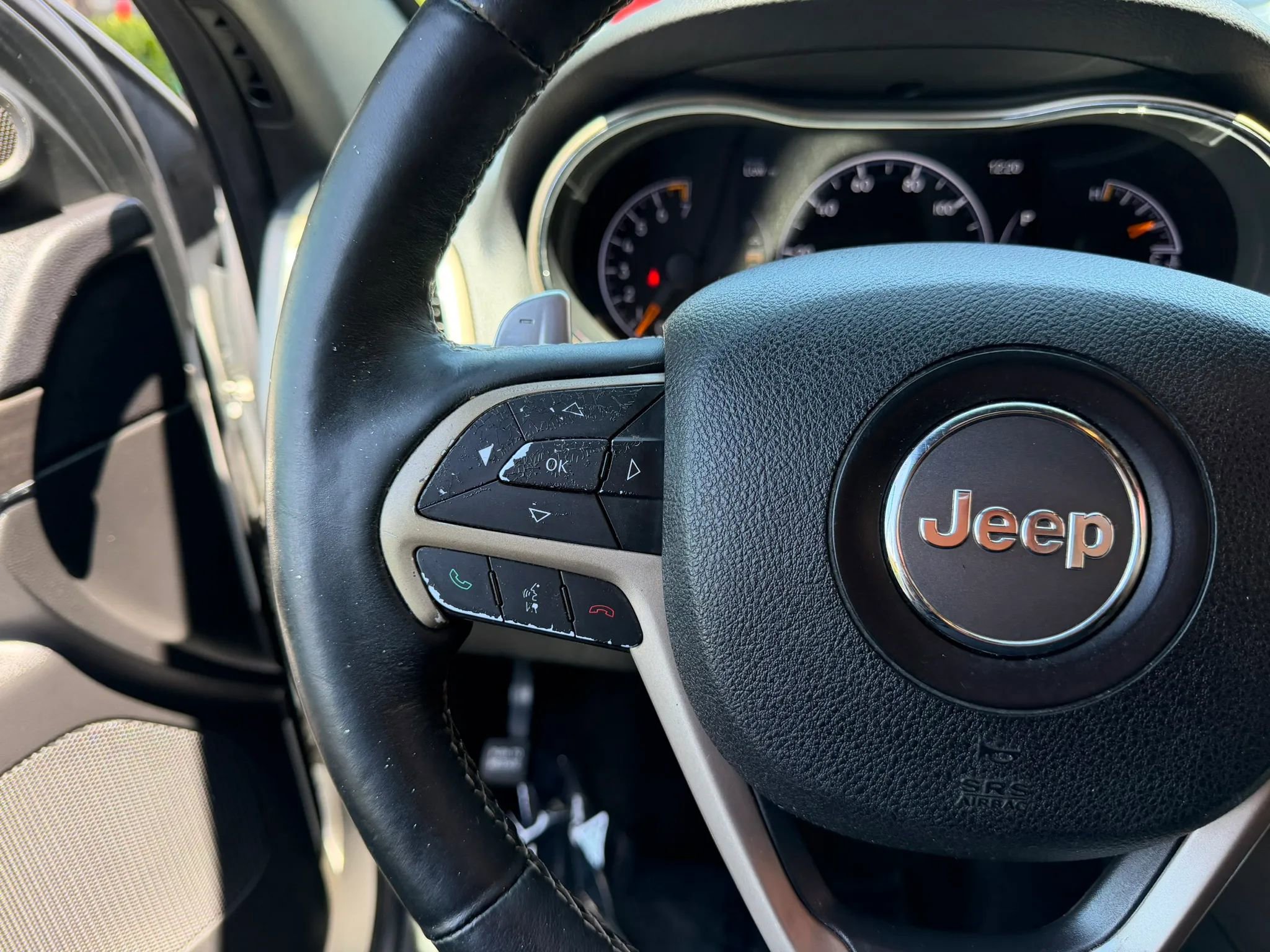 Used 2017 Jeep Grand Cherokee Limited w/ Luxury Group II AWD/4WD image 25