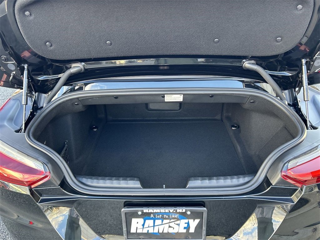 Used 2023 BMW Z4 M40i w/ Premium Package image 25