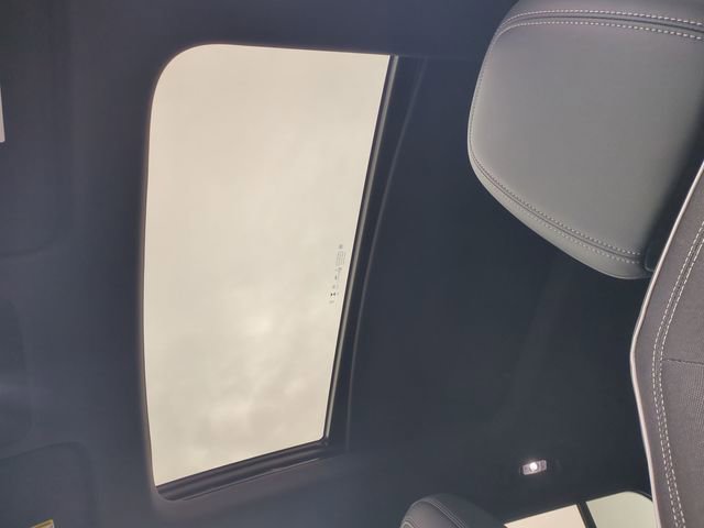 Used 2026 Chevrolet Equinox EV LT w/ Convenience Package II image 29