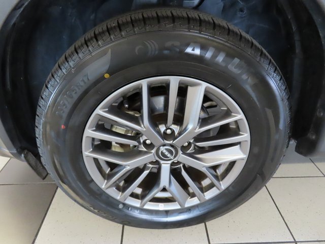 Used 2023 Nissan Rogue S image 16