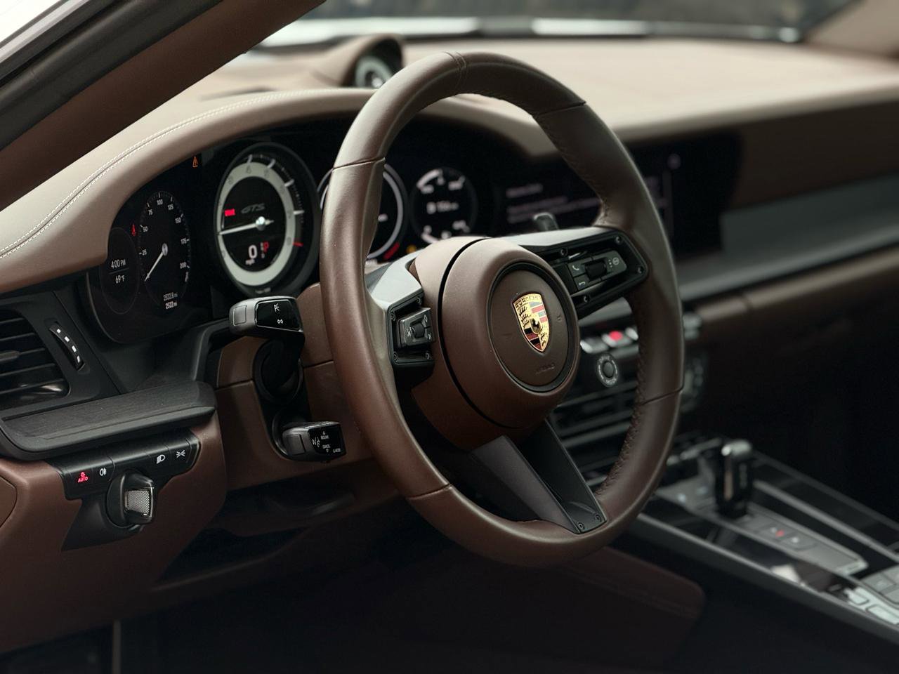 Used 2024 Porsche 911 image 12