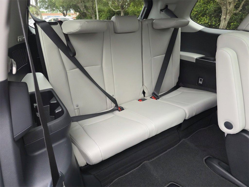 New 2026 Toyota Grand Highlander Limited image 19