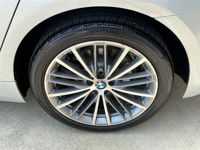 Used 2017 BMW 540i xDrive AWD/4WD image 24