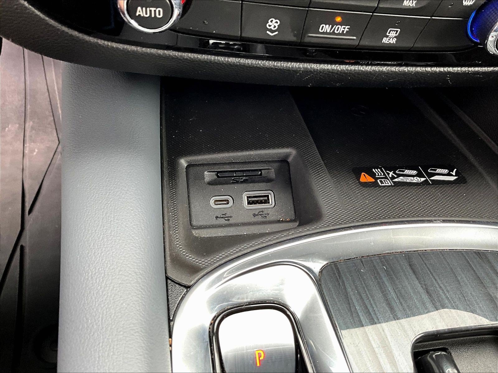 Used 2023 Buick Enclave Essence w/ Experience Buick Package FWD image 16