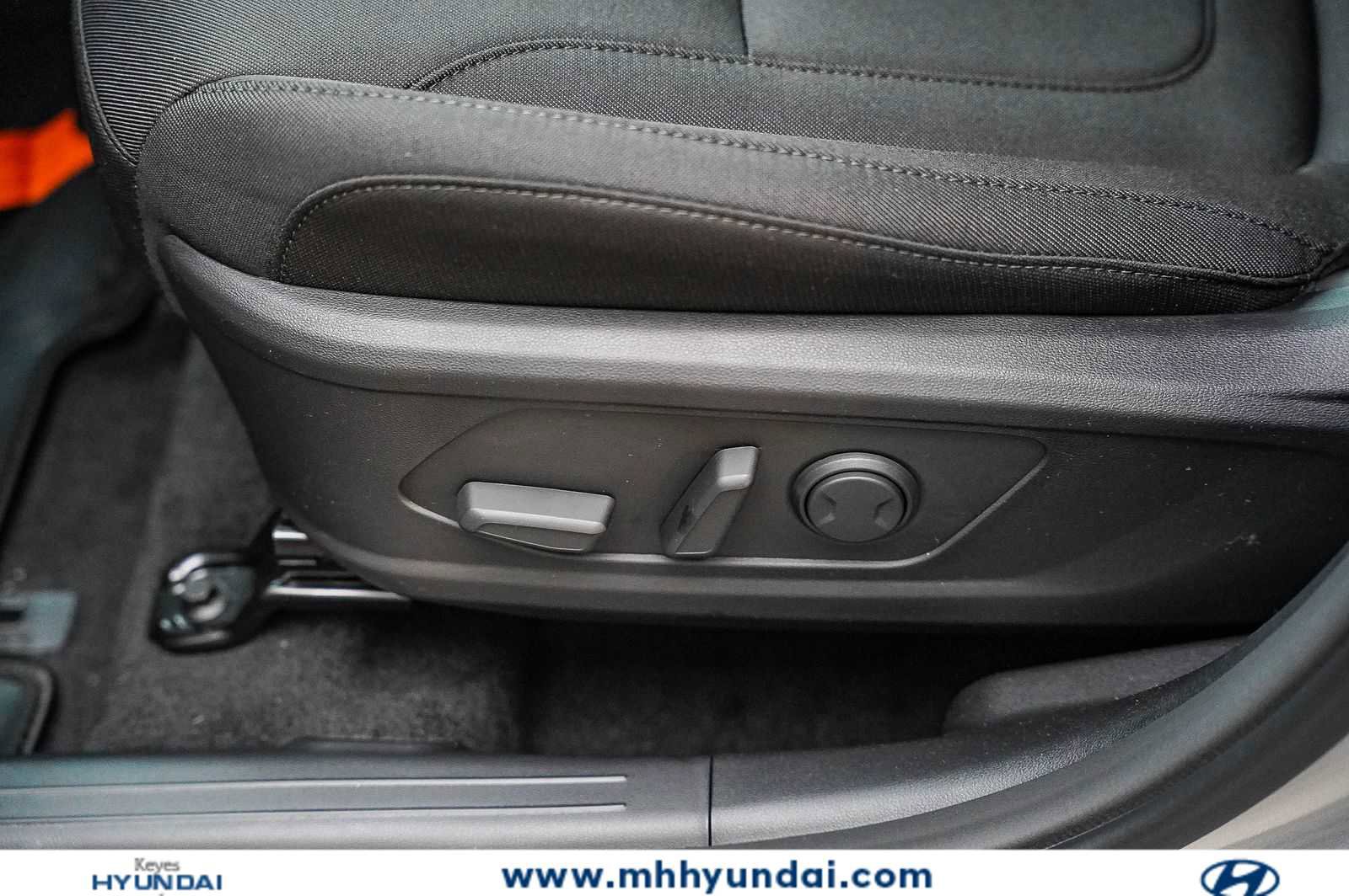 New 2026 Hyundai Santa Fe SE FWD image 33