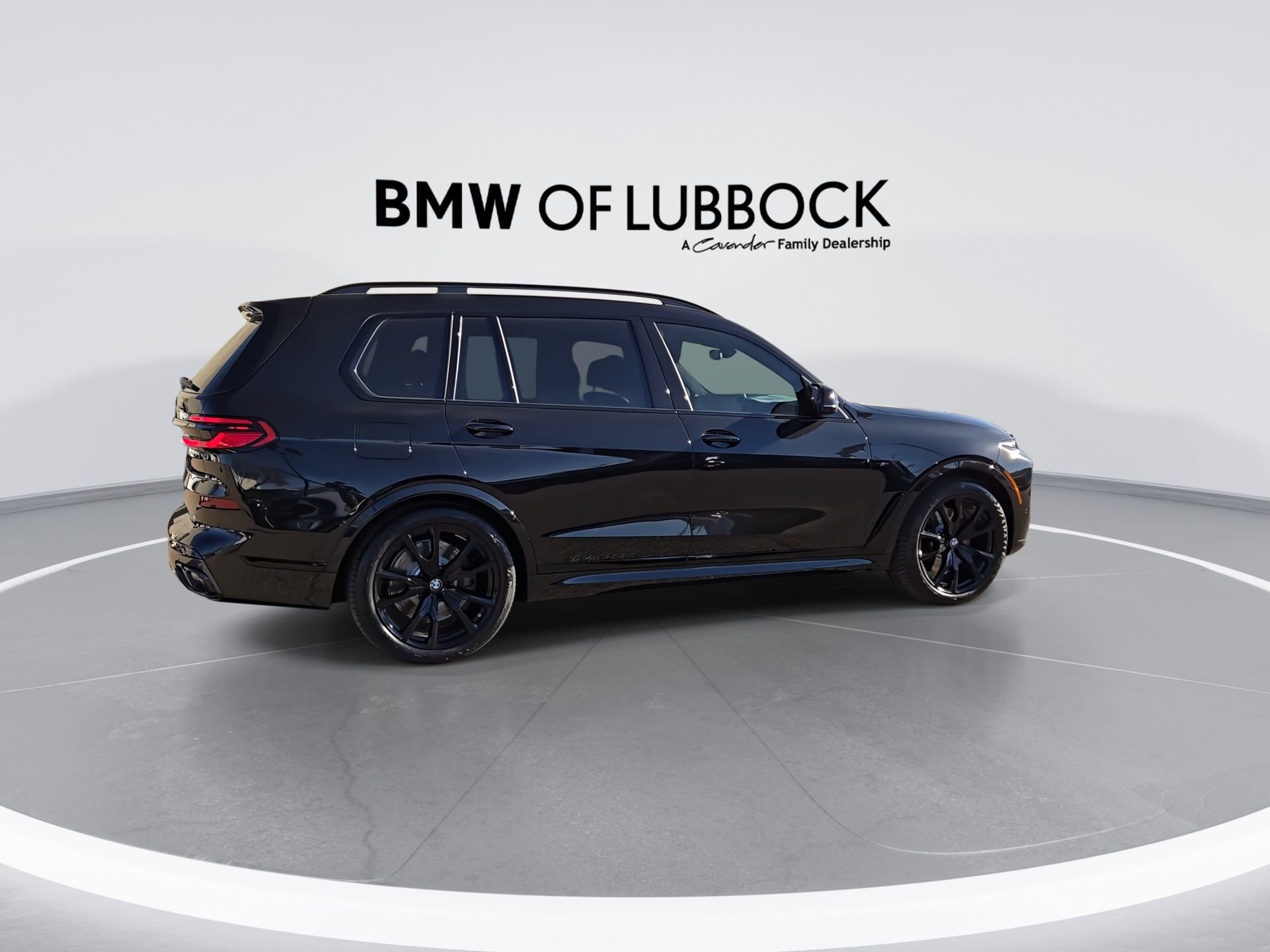 New 2026 BMW X7 M60i image 8