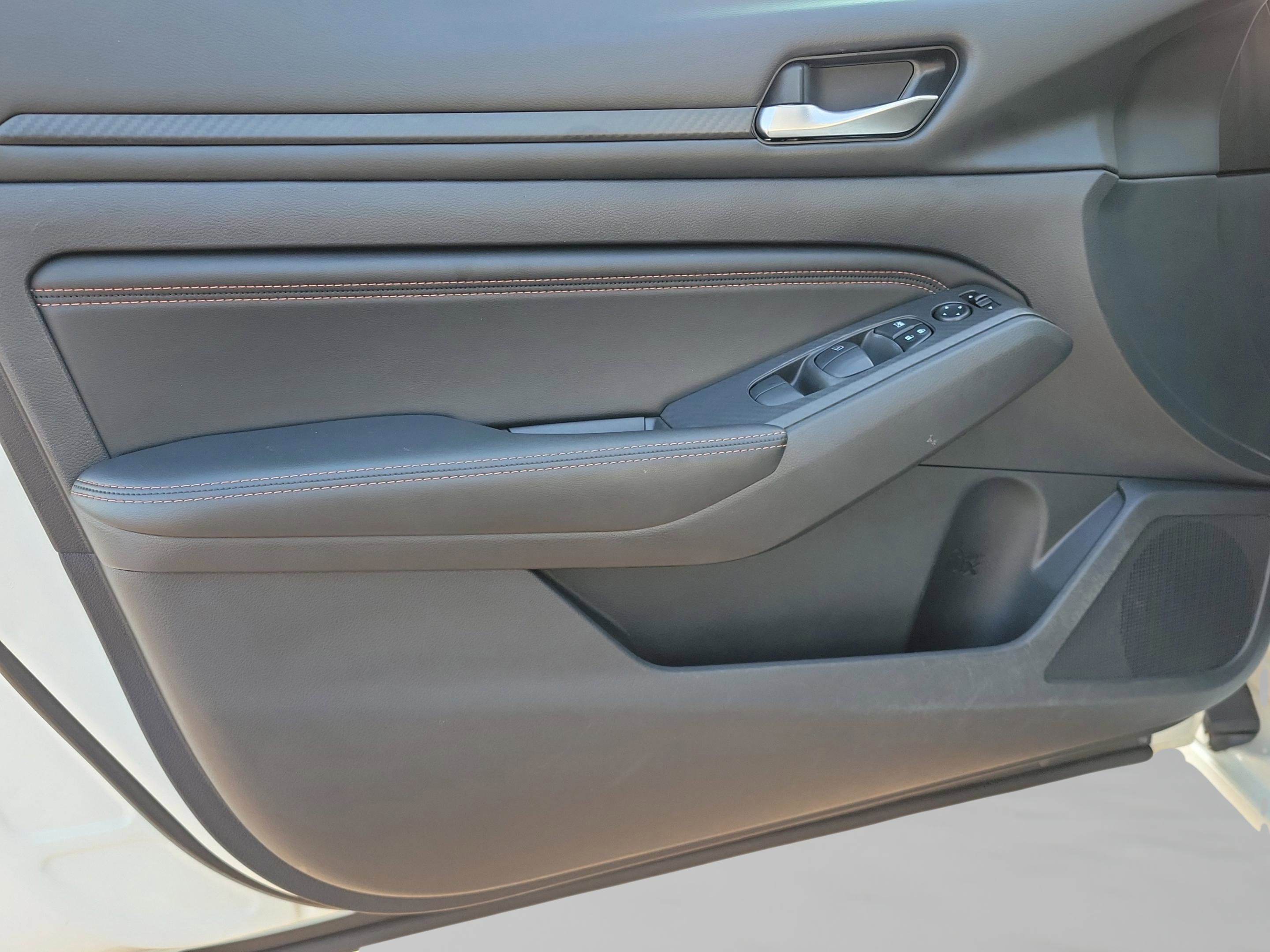 Used 2019 Nissan Altima 2.5 SR w/ SR Premium Package image 20