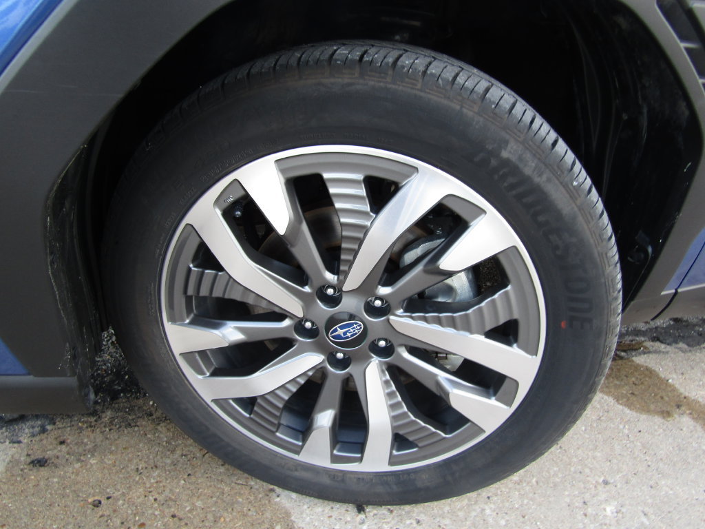 Used 2025 Subaru Forester Touring AWD/4WD image 28