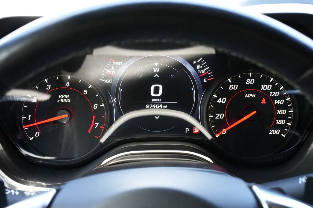 Used 2021 Chevrolet Camaro SS RWD image 9