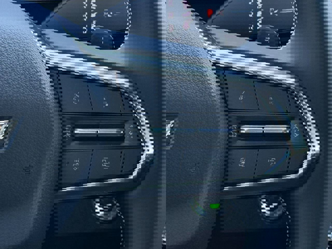 New 2026 Chevrolet Traverse LT image 13