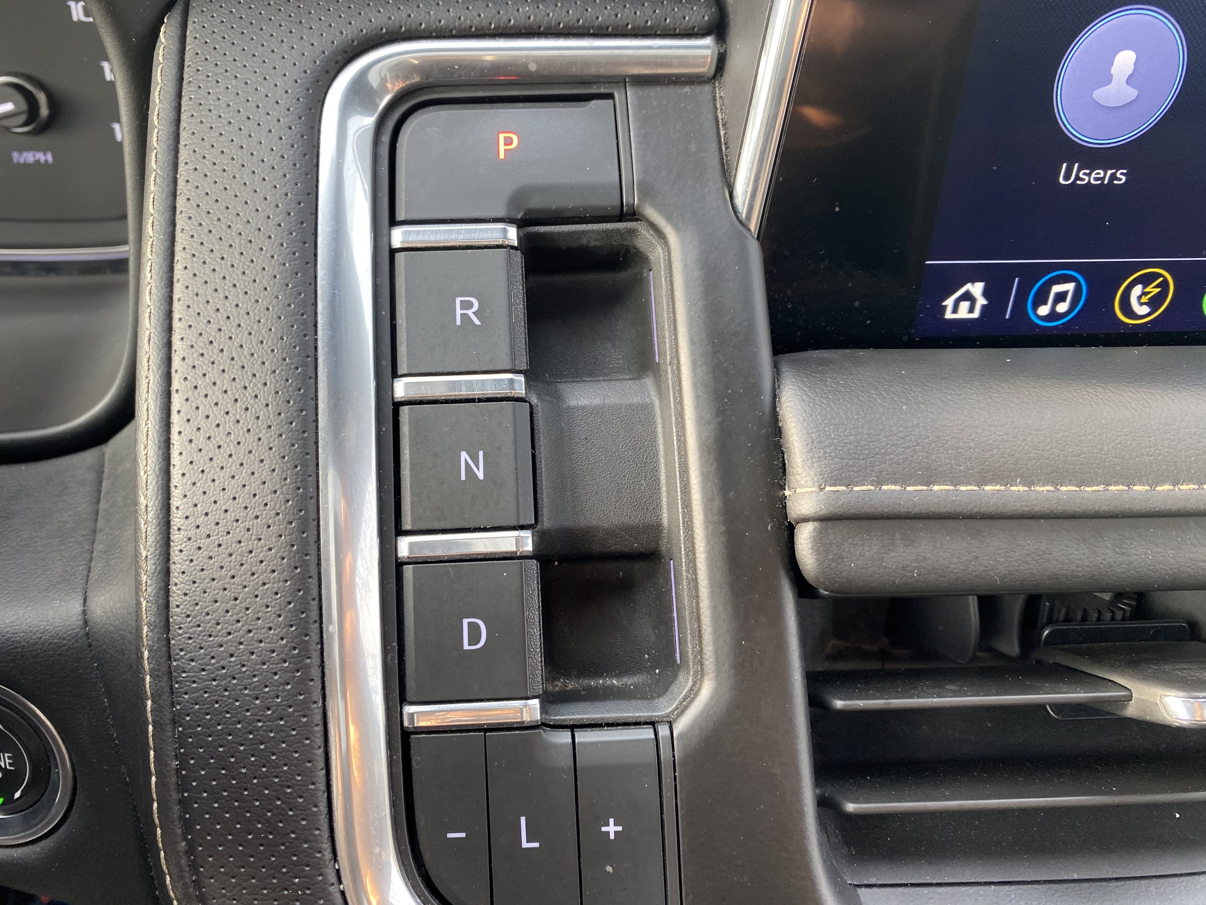 Used 2021 GMC Yukon SLT w/ SLT Luxury Plus Package image 32