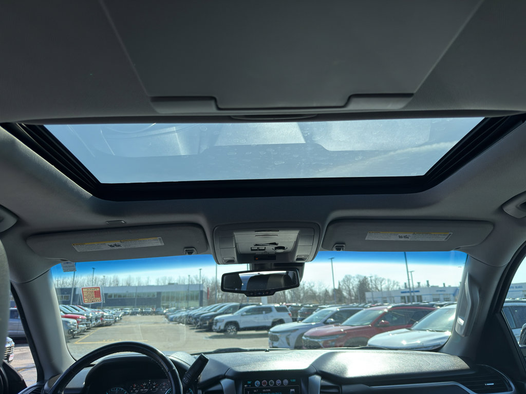 Used 2019 Chevrolet Suburban Premier image 29