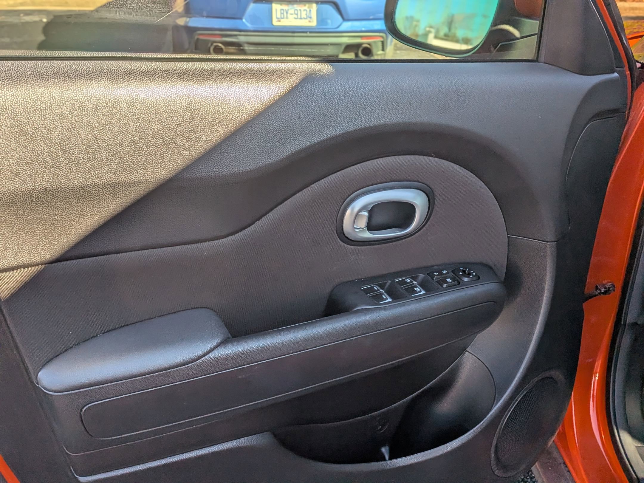 Used 2018 Kia Soul + image 14