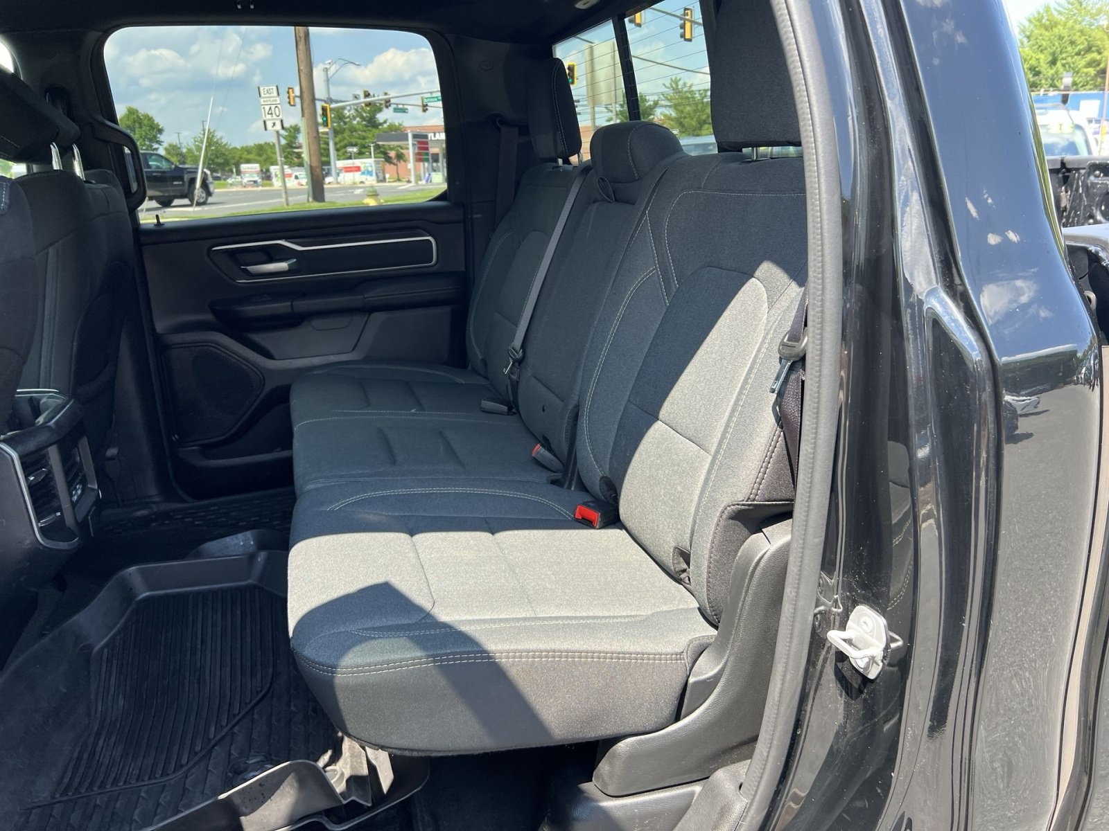 Used 2023 RAM 1500 Big Horn AWD/4WD image 24