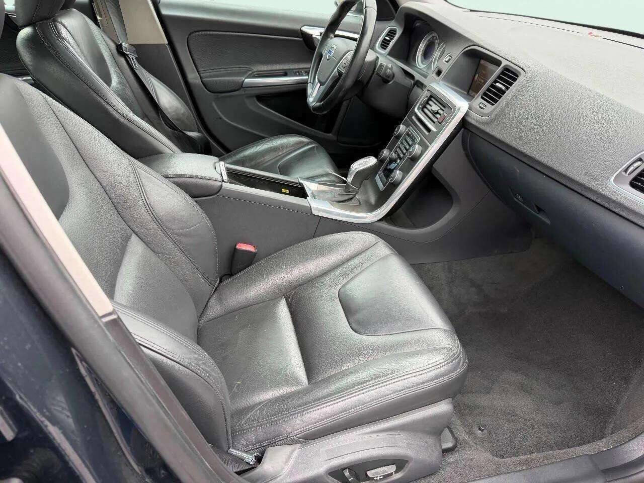 Used 2013 Volvo S60 T5 image 7