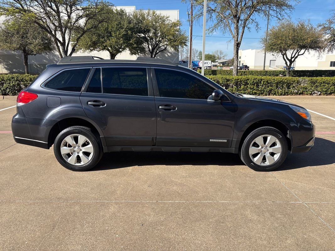 Used 2012 Subaru Outback 2.5i Premium w/ All-Weather Pkg image 9