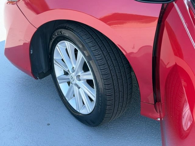Used 2012 Toyota Camry XLE FWD image 25