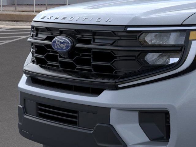 New 2026 Ford Expedition Active image 17