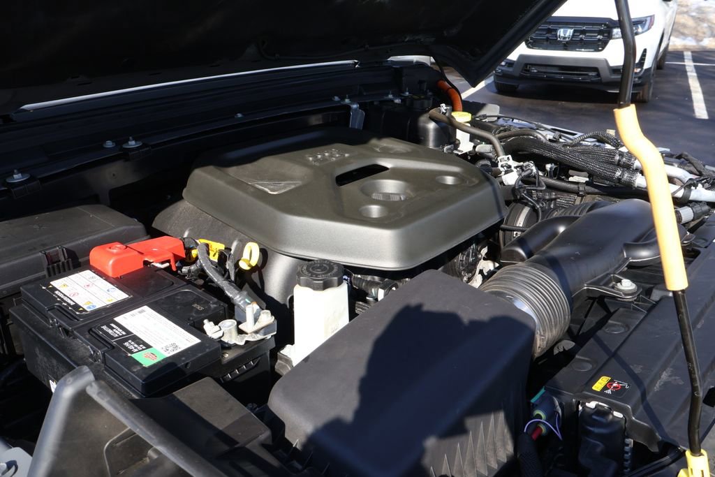 Used 2023 Jeep Wrangler Unlimited w/ Cold Weather Group image 13