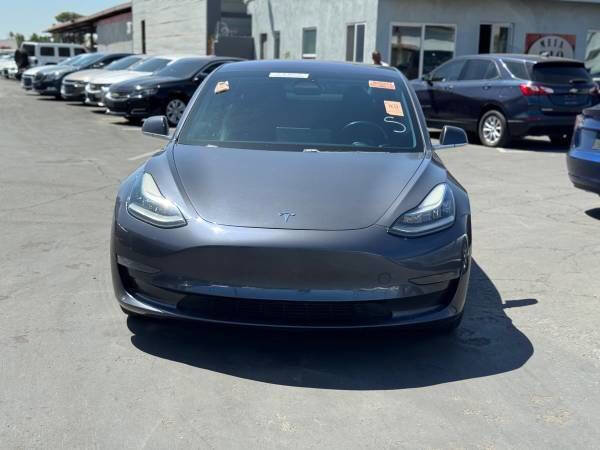Used 2018 Tesla Model 3 Long Range image 9