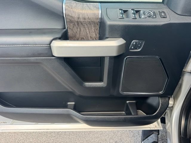 Used 2017 Ford F250 Lariat AWD/4WD image 11