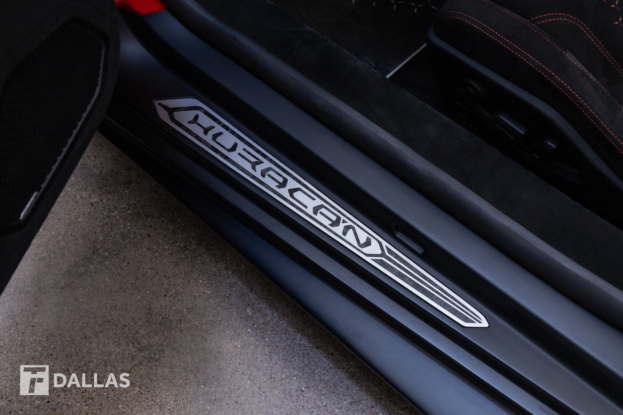 Used 2018 Lamborghini Huracan Performante AWD/4WD image 27