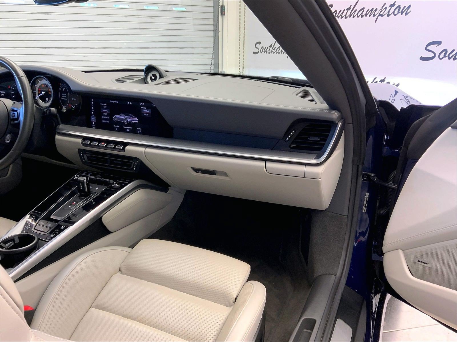 Used 2021 Porsche 911 Turbo S AWD/4WD image 22