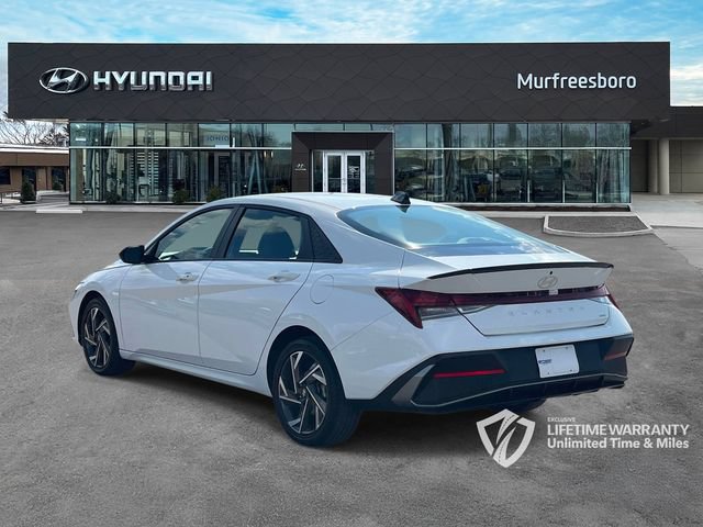 Certified 2025 Hyundai Elantra SEL FWD image 7