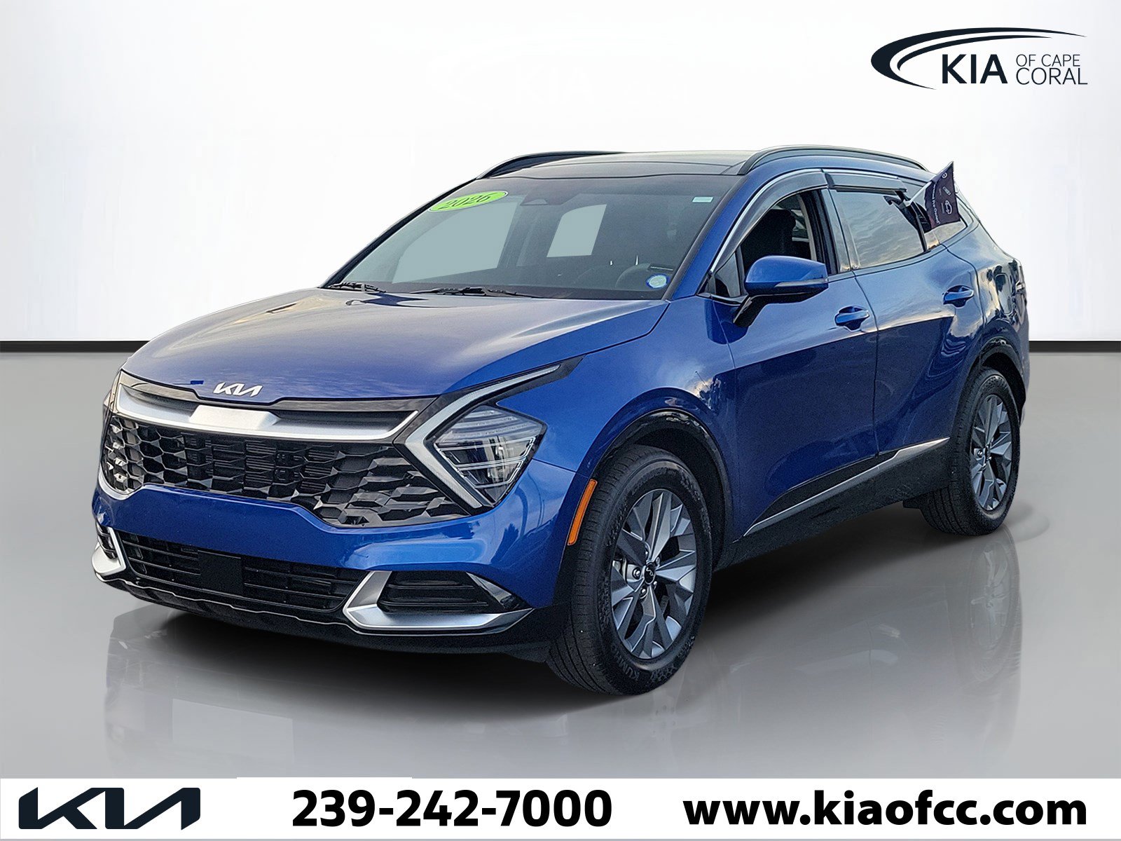 Used 2025 Kia Sportage SX FWD image 3
