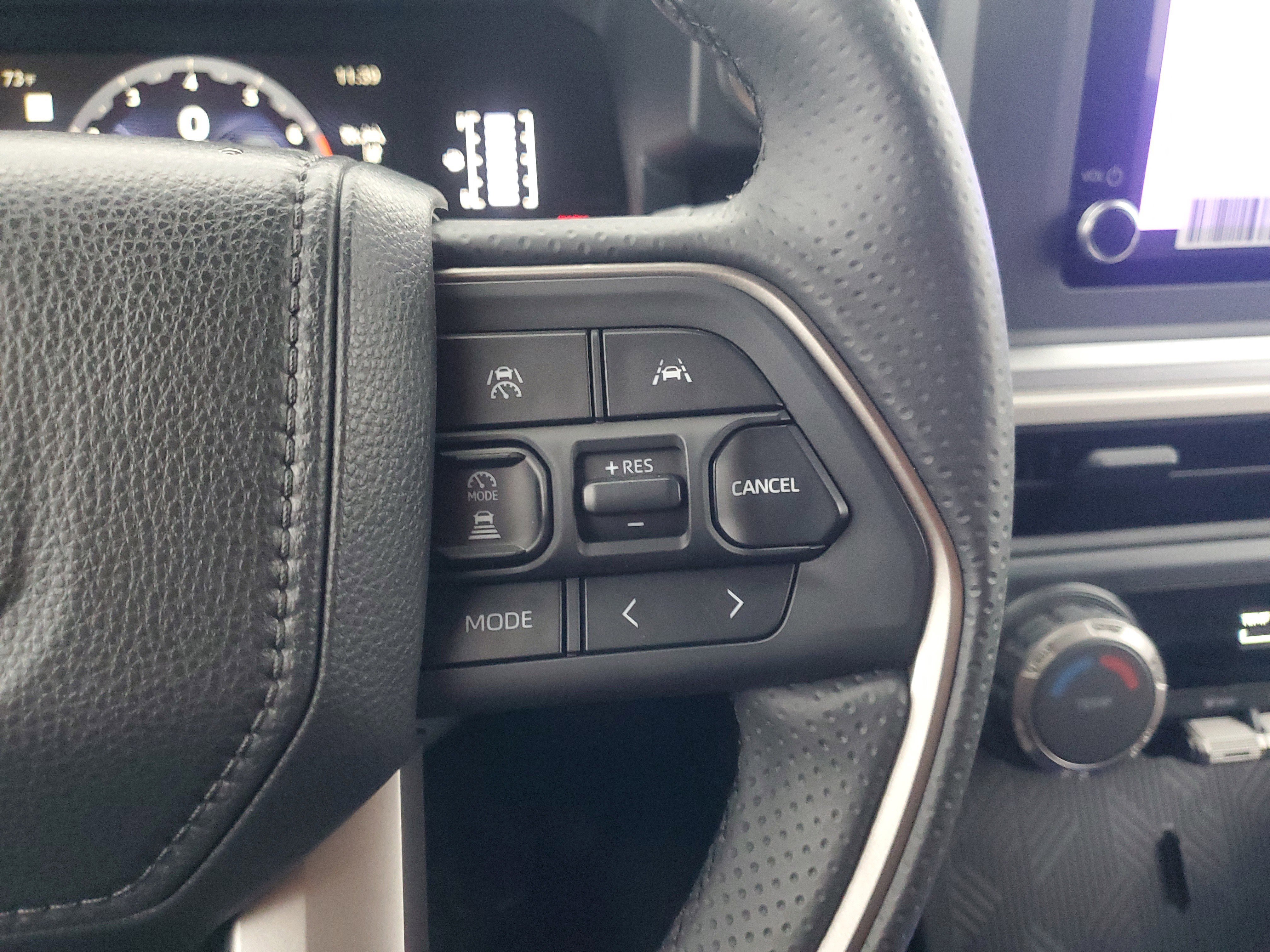 Used 2025 Toyota 4Runner SR5 image 25