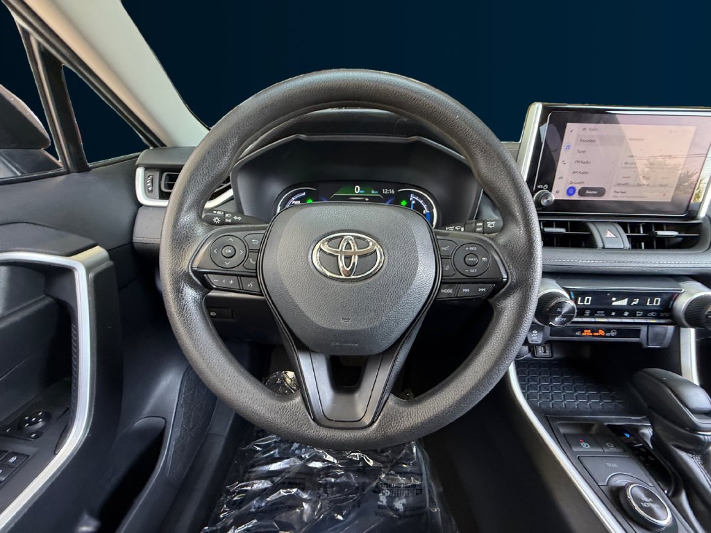 Used 2025 Toyota RAV4 XLE AWD/4WD image 13