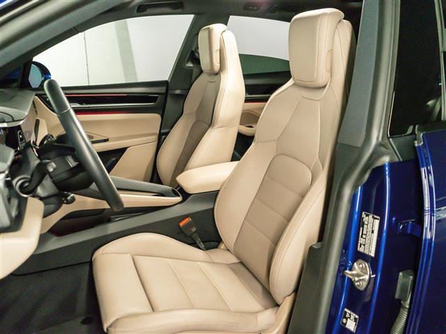 Used 2026 Porsche Macan Electric RWD image 5