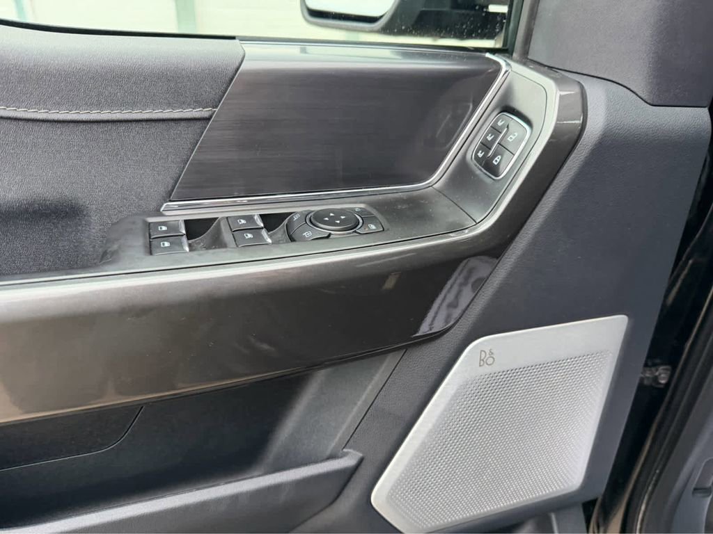 Used 2023 Ford F150 Lariat w/ Equipment Group 502A High image 19