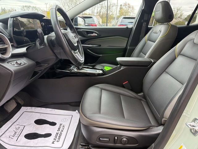 Certified 2025 Chevrolet Trax ACTIV w/ Sunroof Package FWD image 21