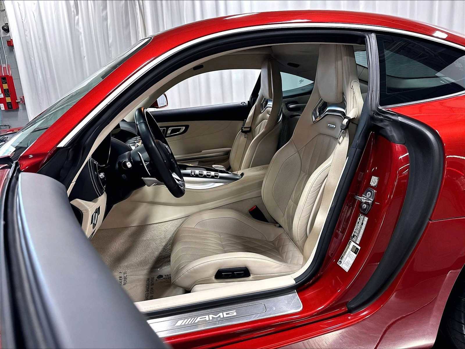 Used 2020 Mercedes-Benz AMG GT C image 7