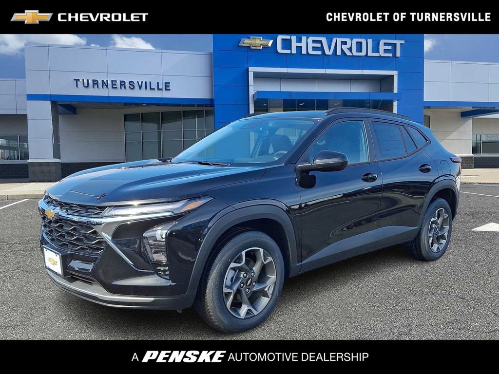 New 2026 Chevrolet Trax LT w/ Sunroof Package image 1