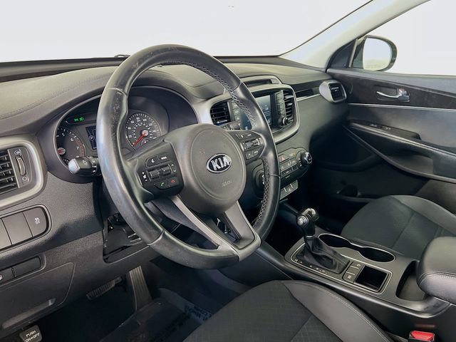 Used 2018 Kia Sorento LX image 11