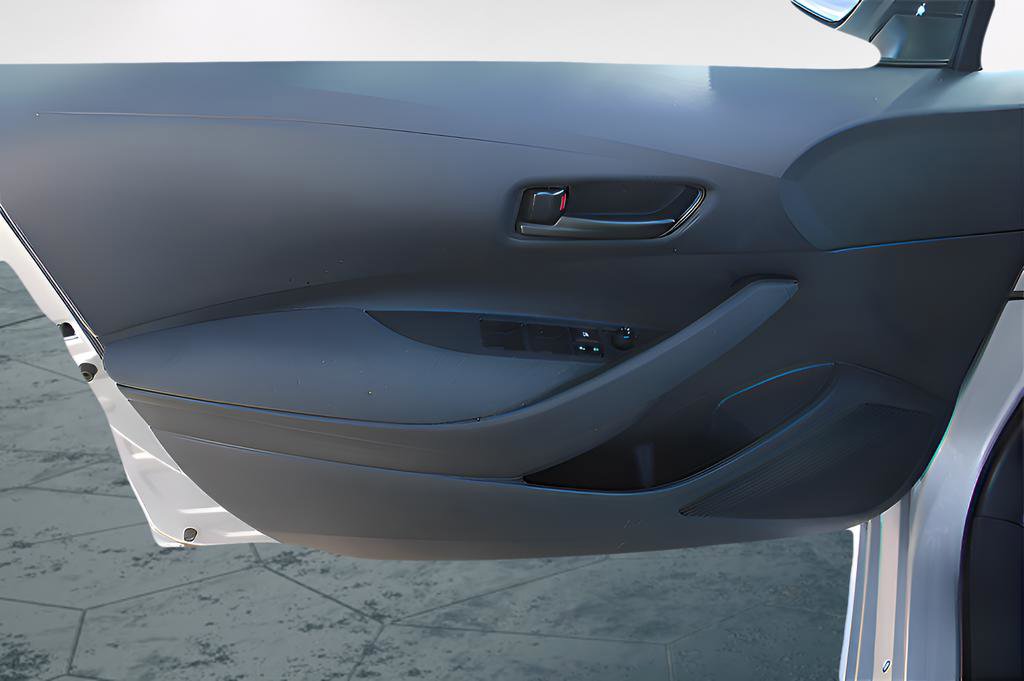 Used 2025 Toyota Corolla LE image 15