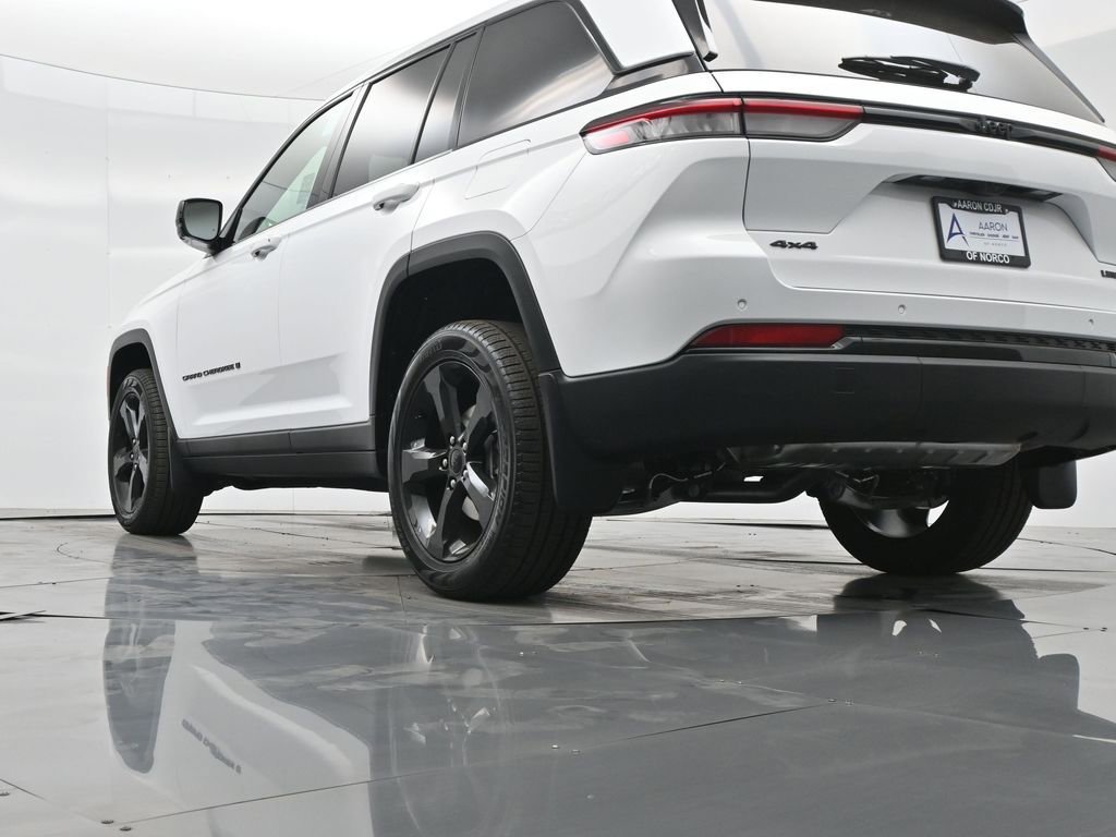 New 2025 Jeep Grand Cherokee Limited w/ Luxury Tech Group II image 49