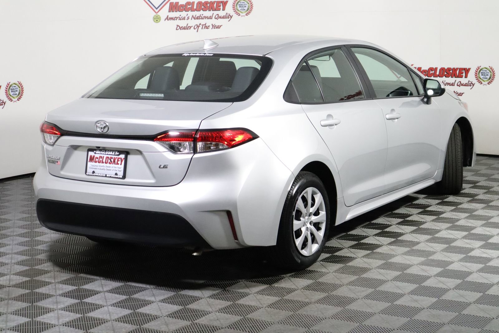 Used 2025 Toyota Corolla LE image 6