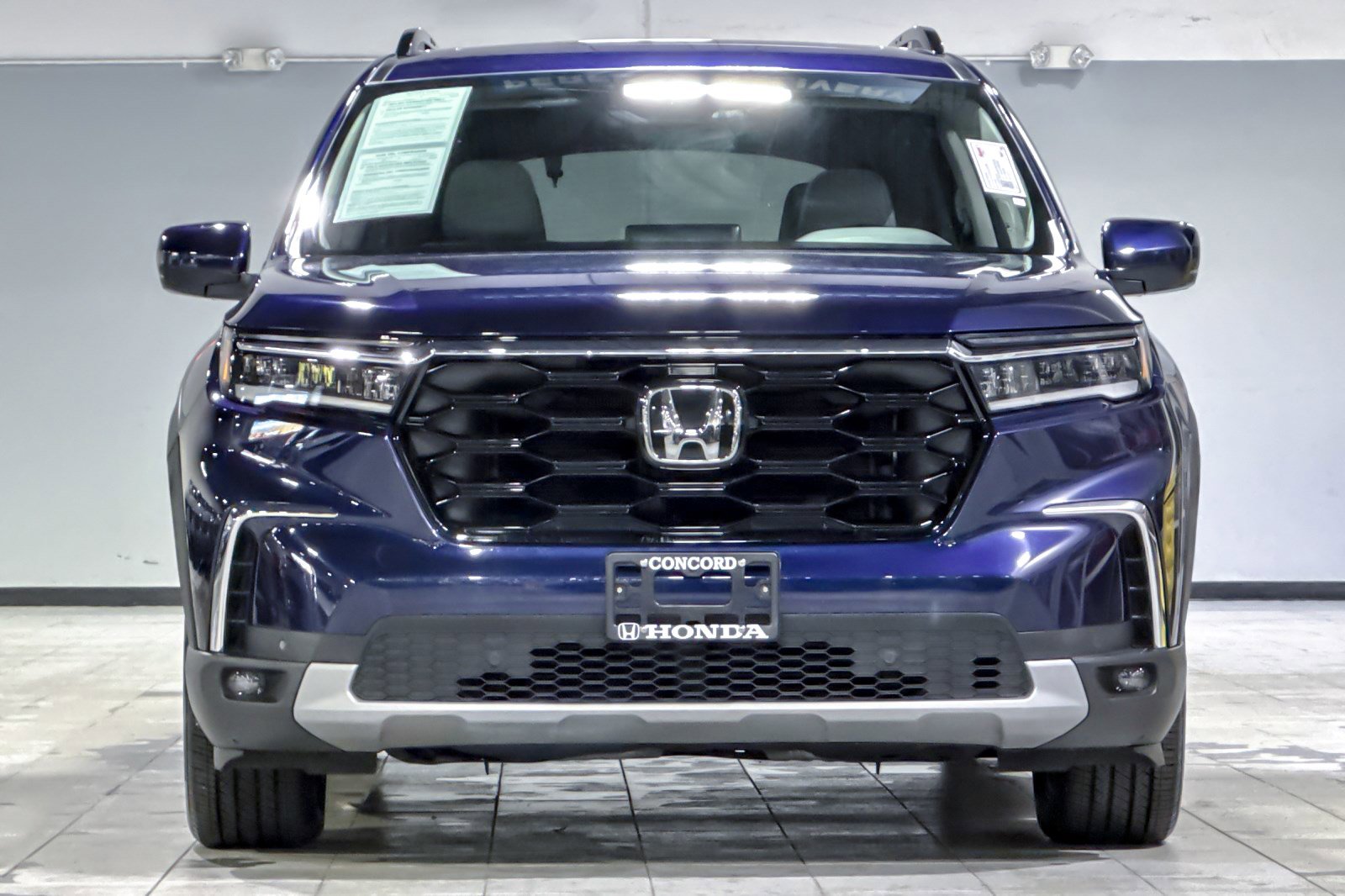 Certified 2024 Honda Pilot Touring image 5