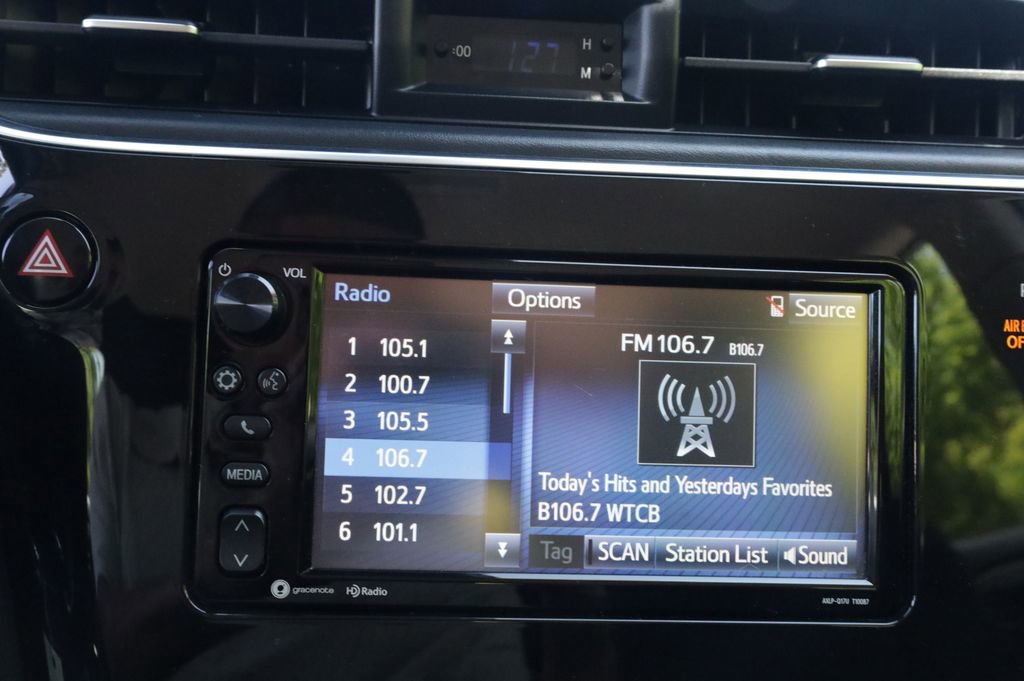 Used 2018 Toyota Corolla iM w/ Carpet Mat Package (TMS) image 18