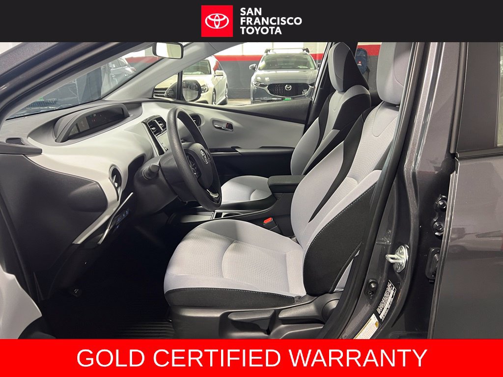 Certified 2022 Toyota Prius LE FWD image 10